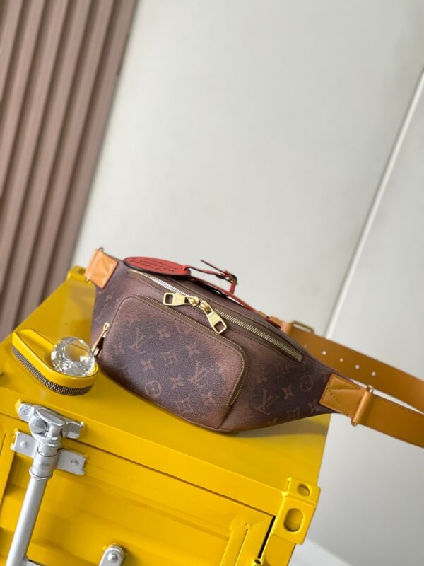 Rush Waist Bag in Monogram Dust