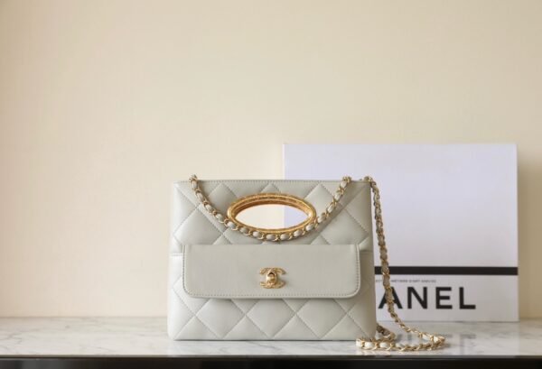 Chain-strap clutch